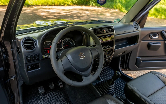 Suzuki Jimny cena 66700 przebieg: 131247, rok produkcji 2017 z Tyszowce małe 781